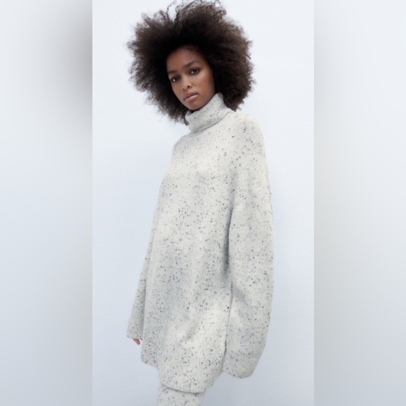 ZARA Oversized Turtleneck Alpaca Wool Sweater - Picture 2 of 6